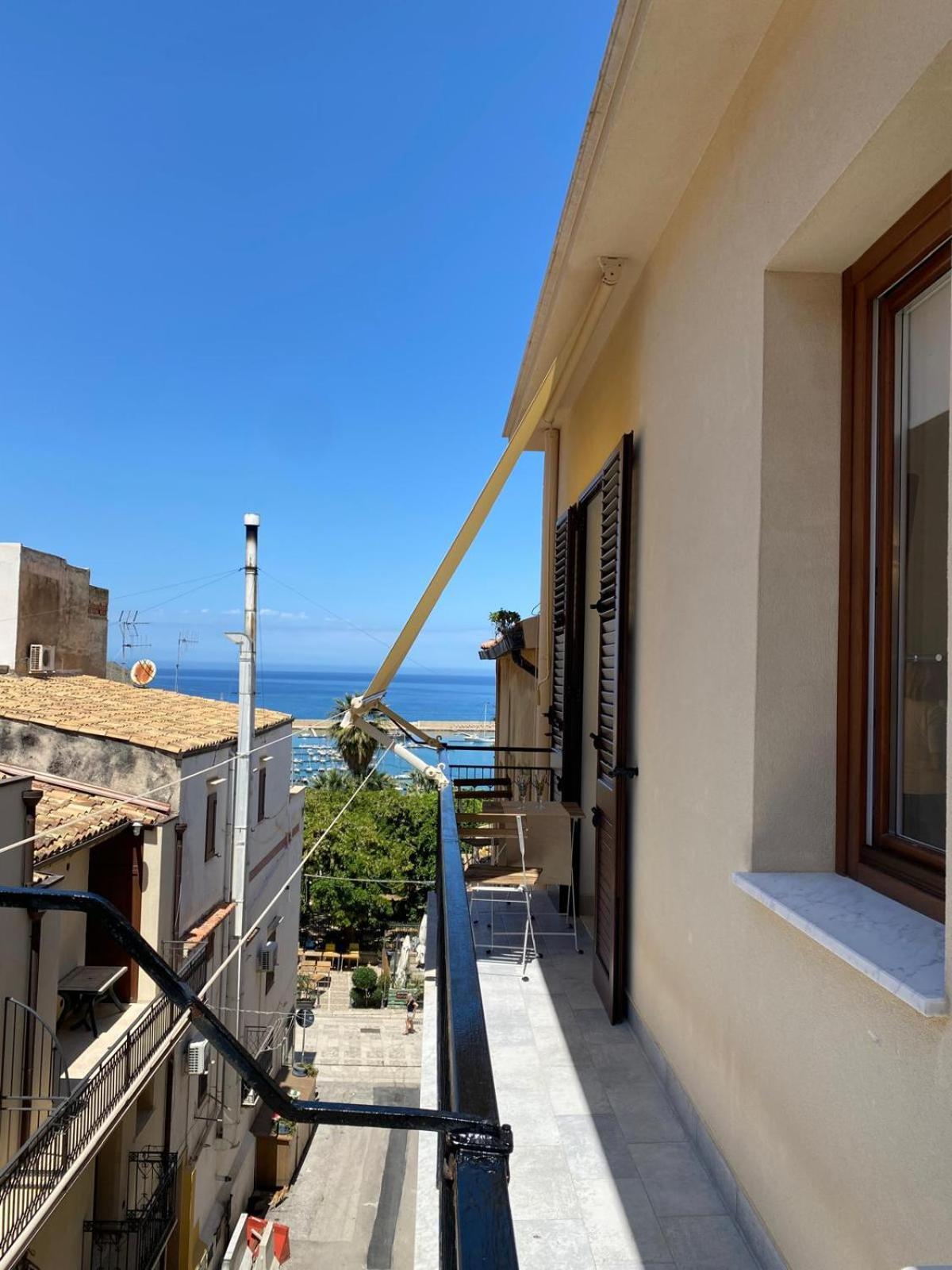 Residence Le Rose Кастелламмаре-дель-Голфо Экстерьер фото