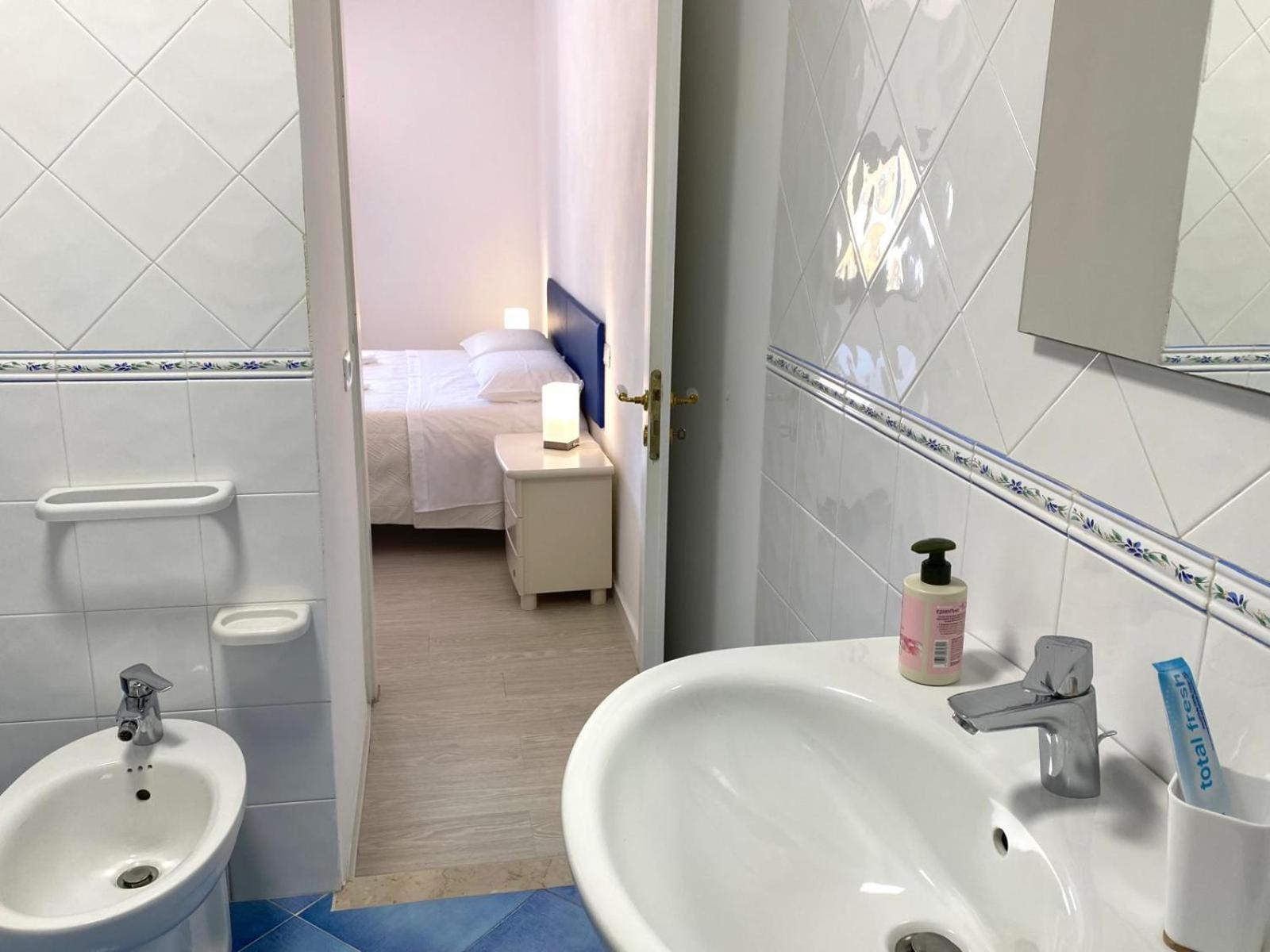 Residence Le Rose Кастелламмаре-дель-Голфо Экстерьер фото